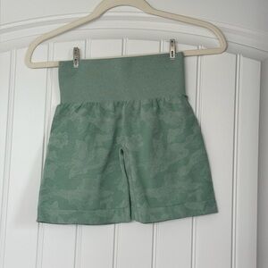 NVGTN Camo Seamless Shorts